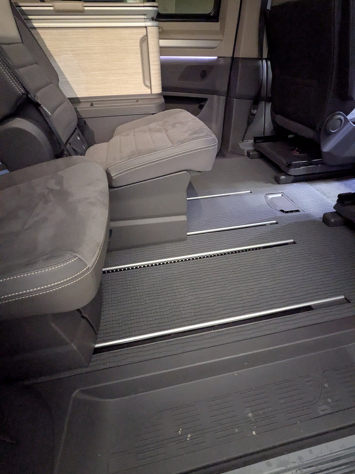 VANFLOOR passgenauer Teppich für den Fahrgastraum